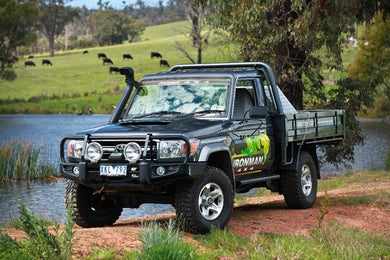 Deluxe Commercial Bull Bar to suit Landcrusier 79 Series 1999-2007