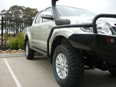 Steel Side Steps and Rails to suit Hilux 2005-2011