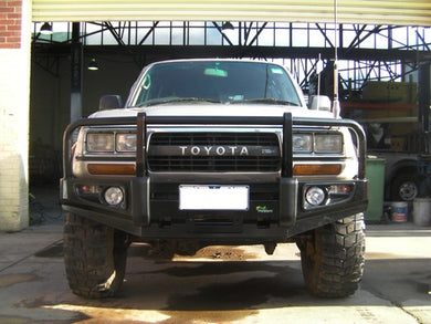 Deluxe Commercial Bull Bar to suit Landcruiser 80 Series
