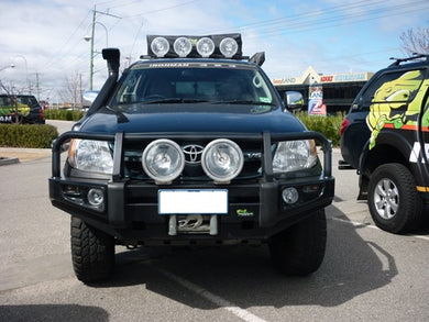 Deluxe Commercial Bull Bar to suit Hilux 2005-2011